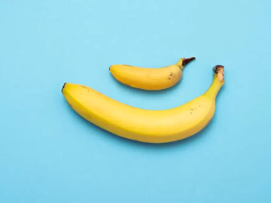 penis mic și mărit cu fast folosind exemplul bananelor